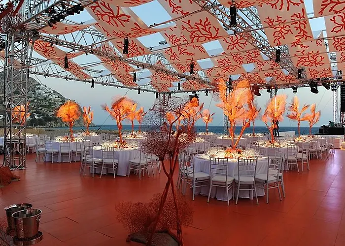 ميكونيان كوليكشن - ومنتجعات بريفيرد